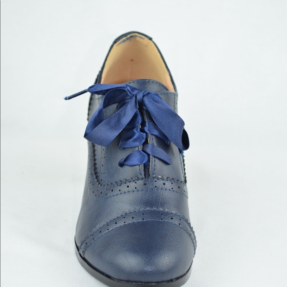 Women's Vintage Heeled Oxford Navy Blue - Picture 4 of 4